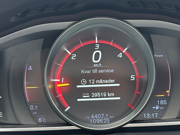 Volvo V40 6 of 12