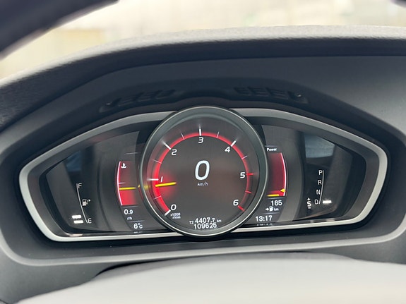 Volvo V40 5 of 12