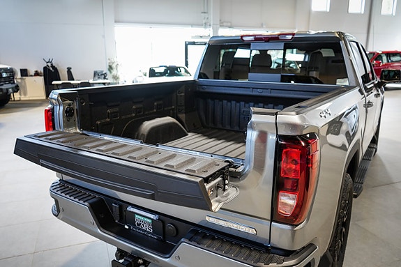 GMC Sierra 5 of 28