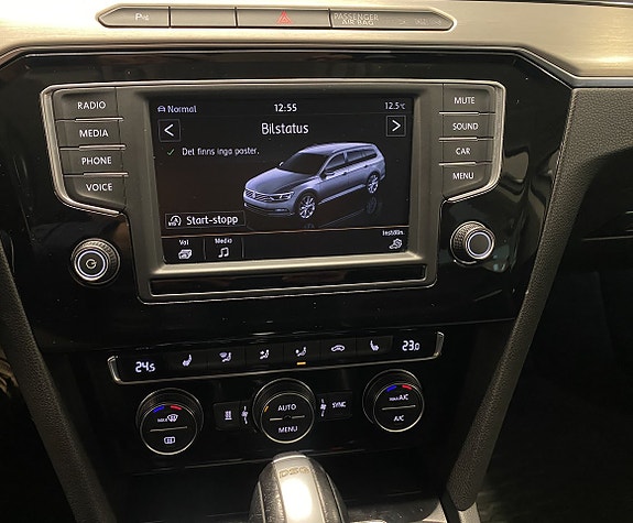 Volkswagen Passat 20 of 30