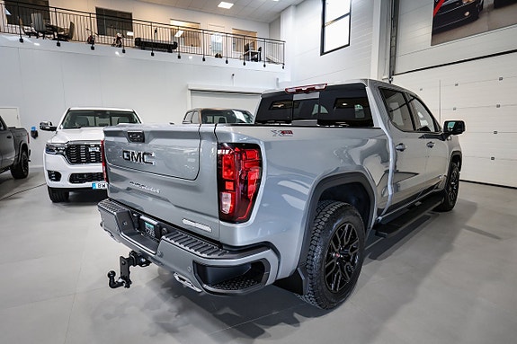 GMC Sierra 5 of 5