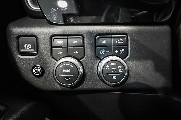 GMC Sierra 27 of 30