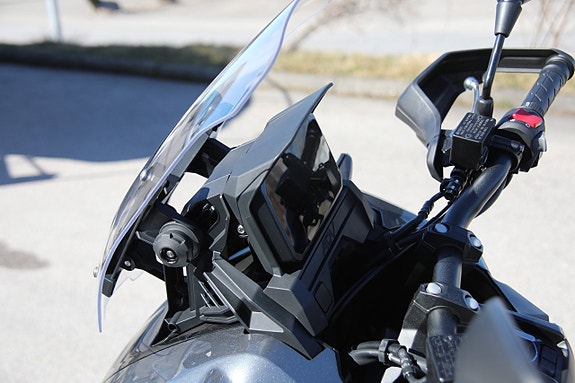 Honda ADV350 Nyskapande storskoter/äventyrshoj 8 of 8