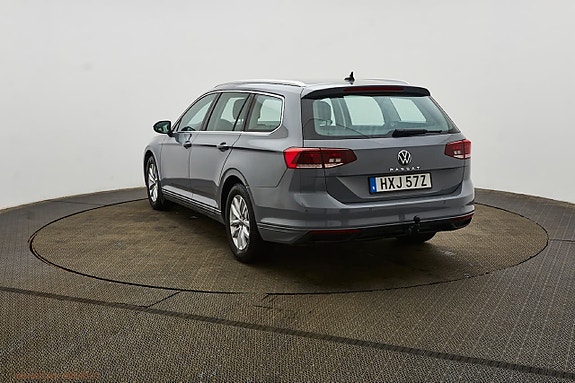 Volkswagen Passat 7 of 13