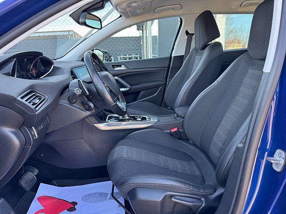 Peugeot 308 SW 7 of 16