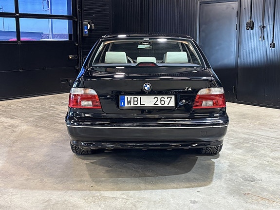 BMW 540i 5 of 5