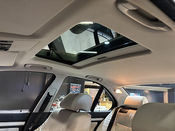 BMW 540i 17 of 22