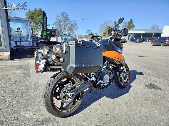 KTM 990 SMT Adventure 7 of 13