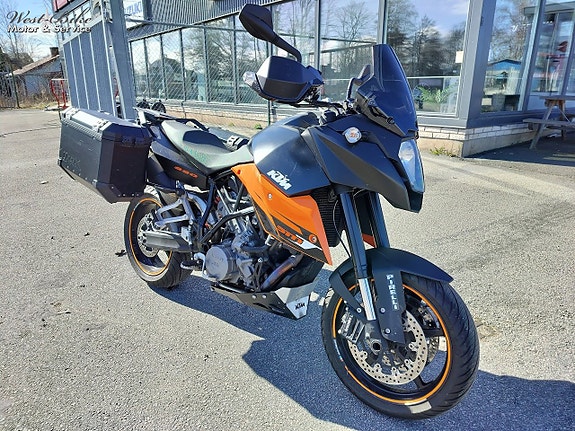 KTM 990 SMT Adventure 3 of 5