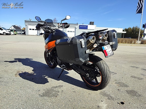 KTM 990 SMT Adventure 9 of 13