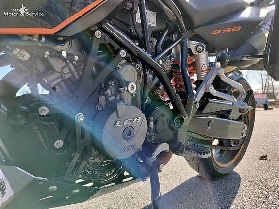 KTM 990 SMT Adventure 10 of 13
