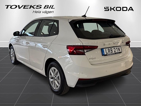 Skoda Fabia 3 of 5