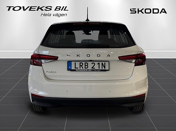 Skoda Fabia 2 of 5