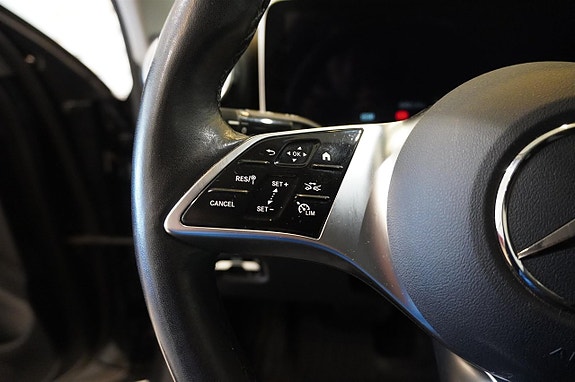 Mercedes-Benz C300 de 18 of 21