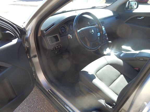 Volvo V70 5 of 5