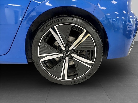 Peugeot 308 16 of 18