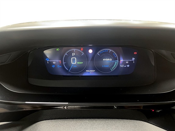 Peugeot 308 8 of 18