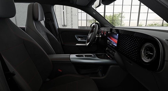 Mercedes-Benz GLB250+ 2 of 2