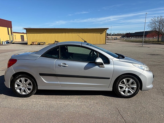 Peugeot 207 CC 6 of 11