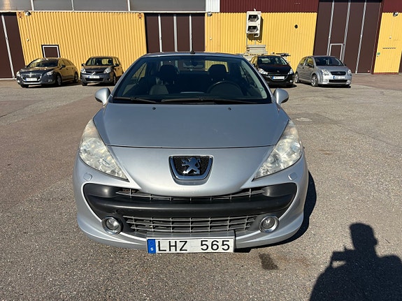 Peugeot 207 CC 7 of 11