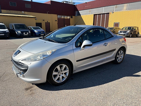 Peugeot 207 CC 3 of 11
