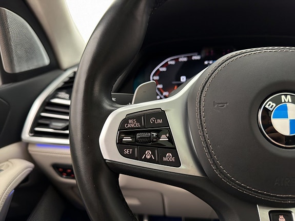 BMW X7 14 of 30