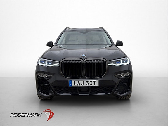 BMW X7 2 of 30