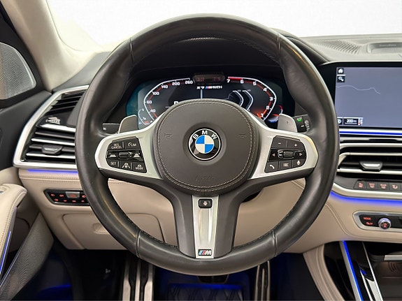 BMW X7 12 of 30