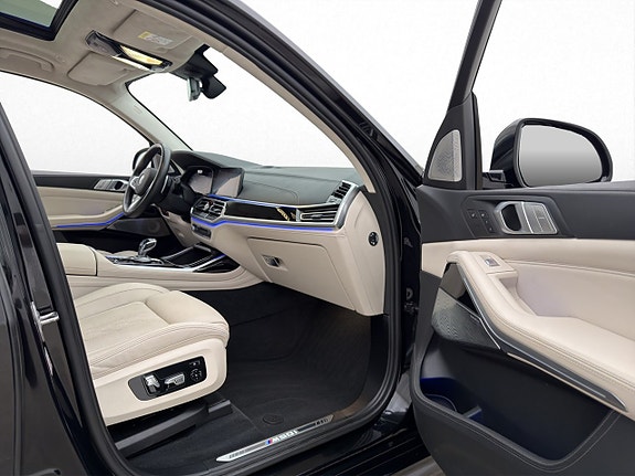 BMW X7 26 of 30