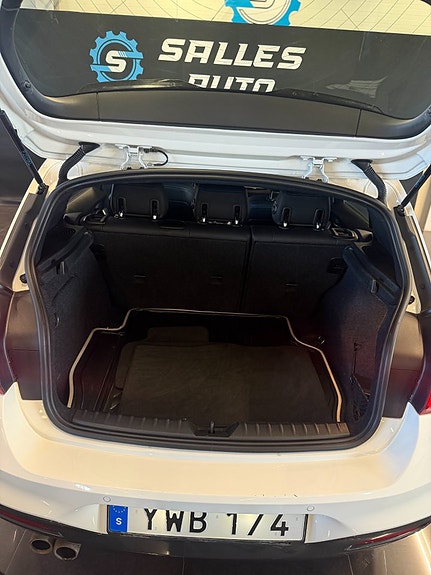 BMW 120 10 of 30
