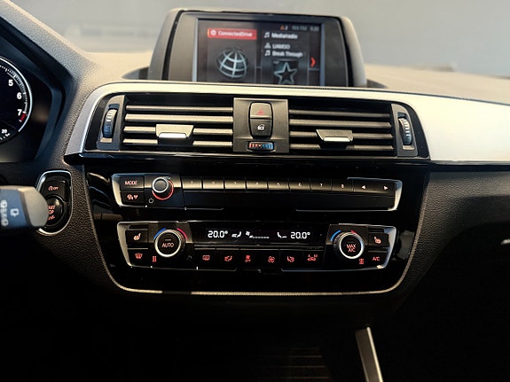 BMW 120 24 of 30