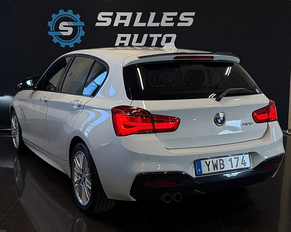 BMW 120 6 of 30