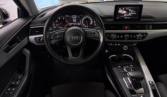 Audi A4 16 of 23