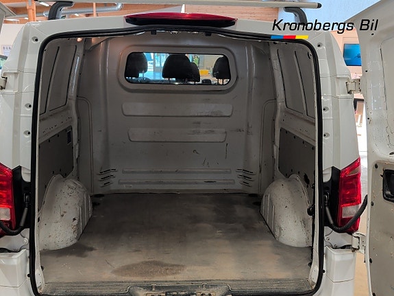 Mercedes-Benz Vito 114 13 of 18