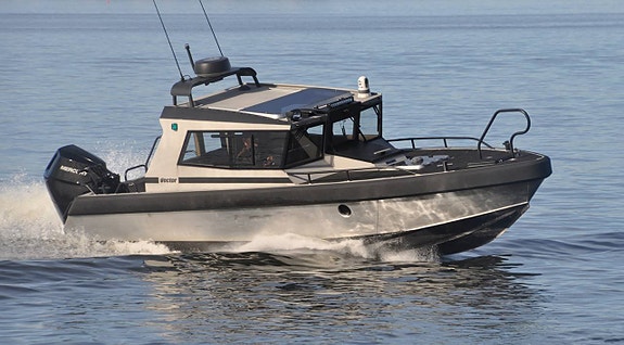 Vector 85 PRO med Mercury v10 400hk