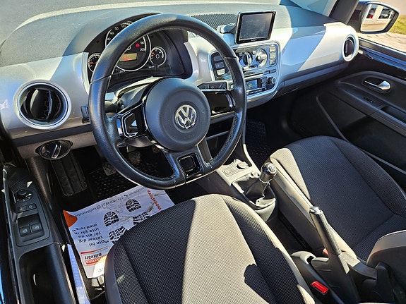 Volkswagen UP! 12 of 22