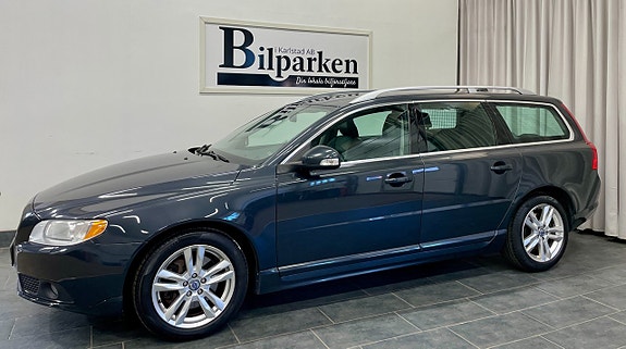 Volvo V70 3 of 5