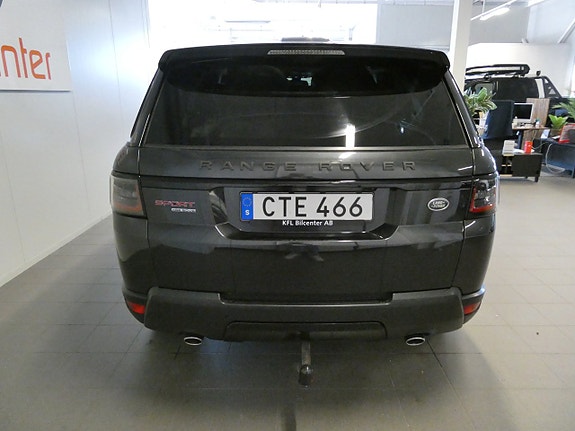 Land Rover Range Rover Sport 4 of 5
