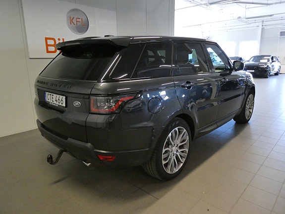 Land Rover Range Rover Sport 3 of 5