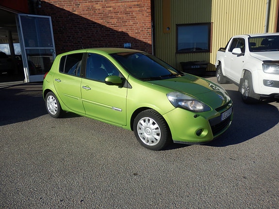 Renault Clio 2 of 5
