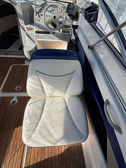 Beg. Bayliner Discovery 192 & Mercruiser 3.0L 135 hk -2006 7 of 9
