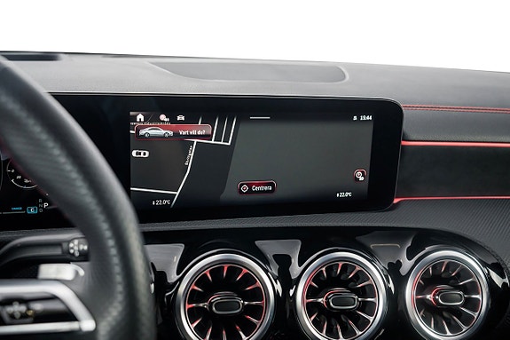 Mercedes-Benz CLA200 14 of 25