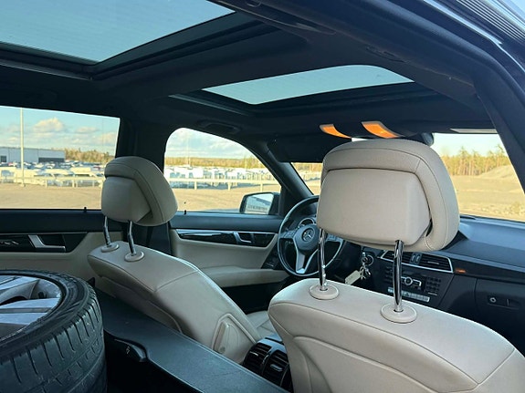 Mercedes-Benz C250 12 of 18