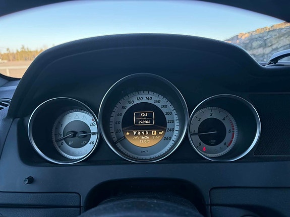 Mercedes-Benz C250 14 of 18