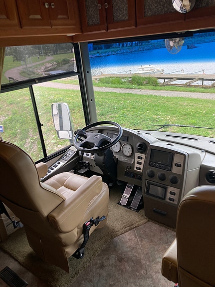 Winnebago Itasca Meridian 5 of 15