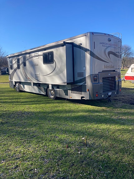 Winnebago Itasca Meridian 2 of 15