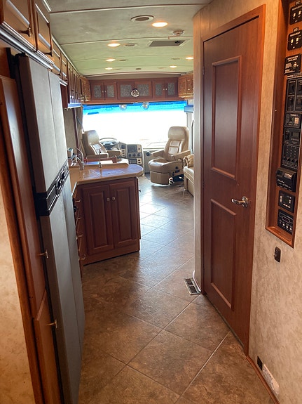 Winnebago Itasca Meridian 13 of 15