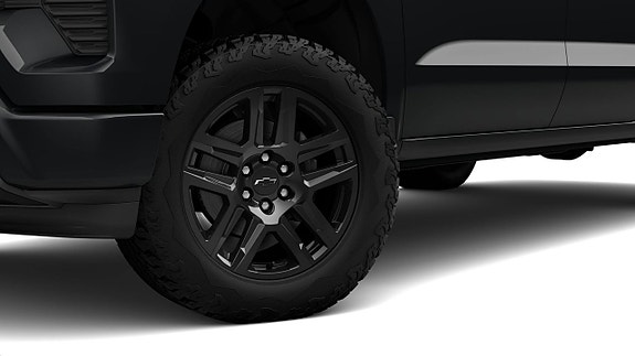 Chevrolet Silverado 4 of 5
