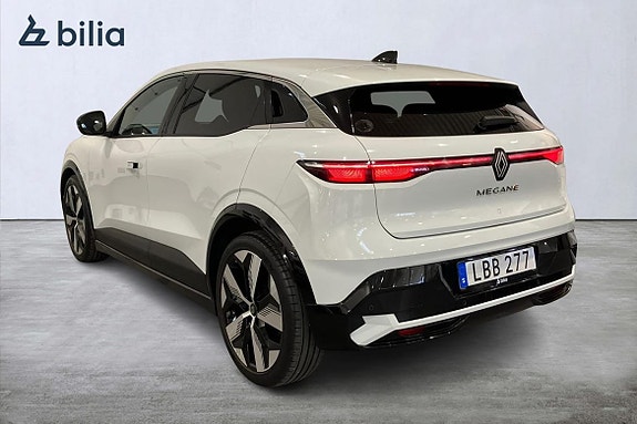 Renault Megane E-Tech 2 of 5