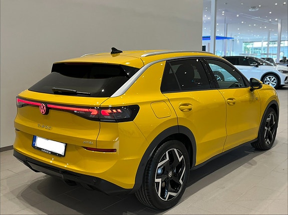 Volkswagen T-Roc 6 of 25